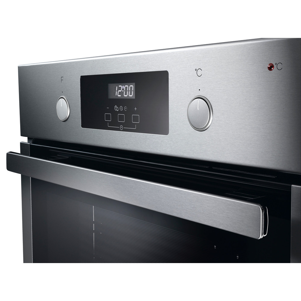Whirlpool - Built - in Electric Oven - AKP745 1